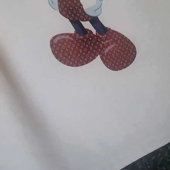 Disney  White Graphic T-Shirt - Picture 6 of 6